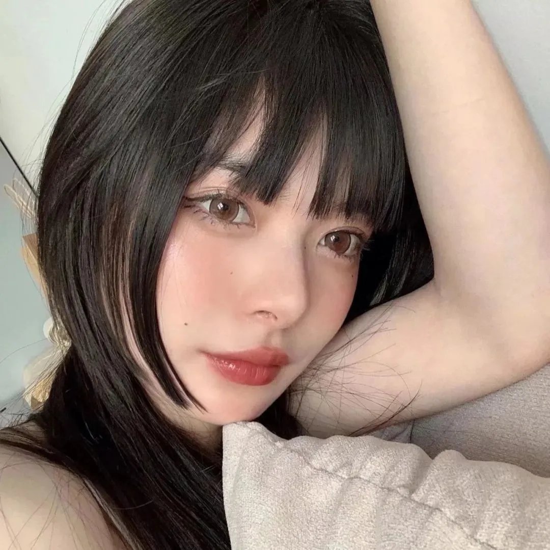 龙纹身的女鬼入镜