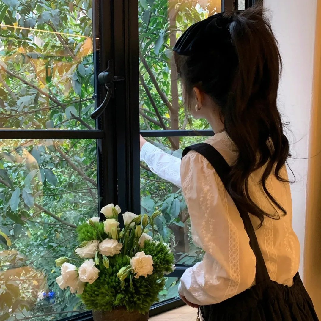 俏女怀春